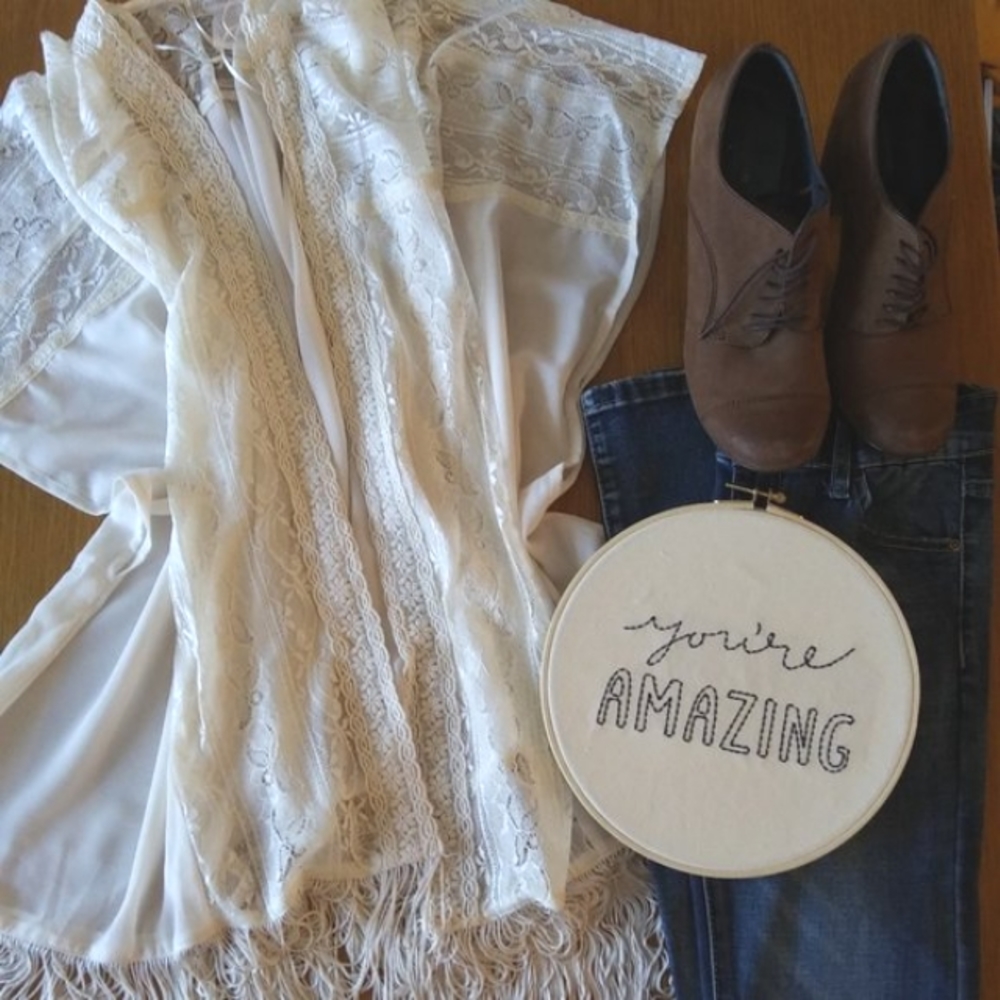 Flying Tomato | Sheer Ivory with Lace and Long Fringe Kimono | S/M | New
